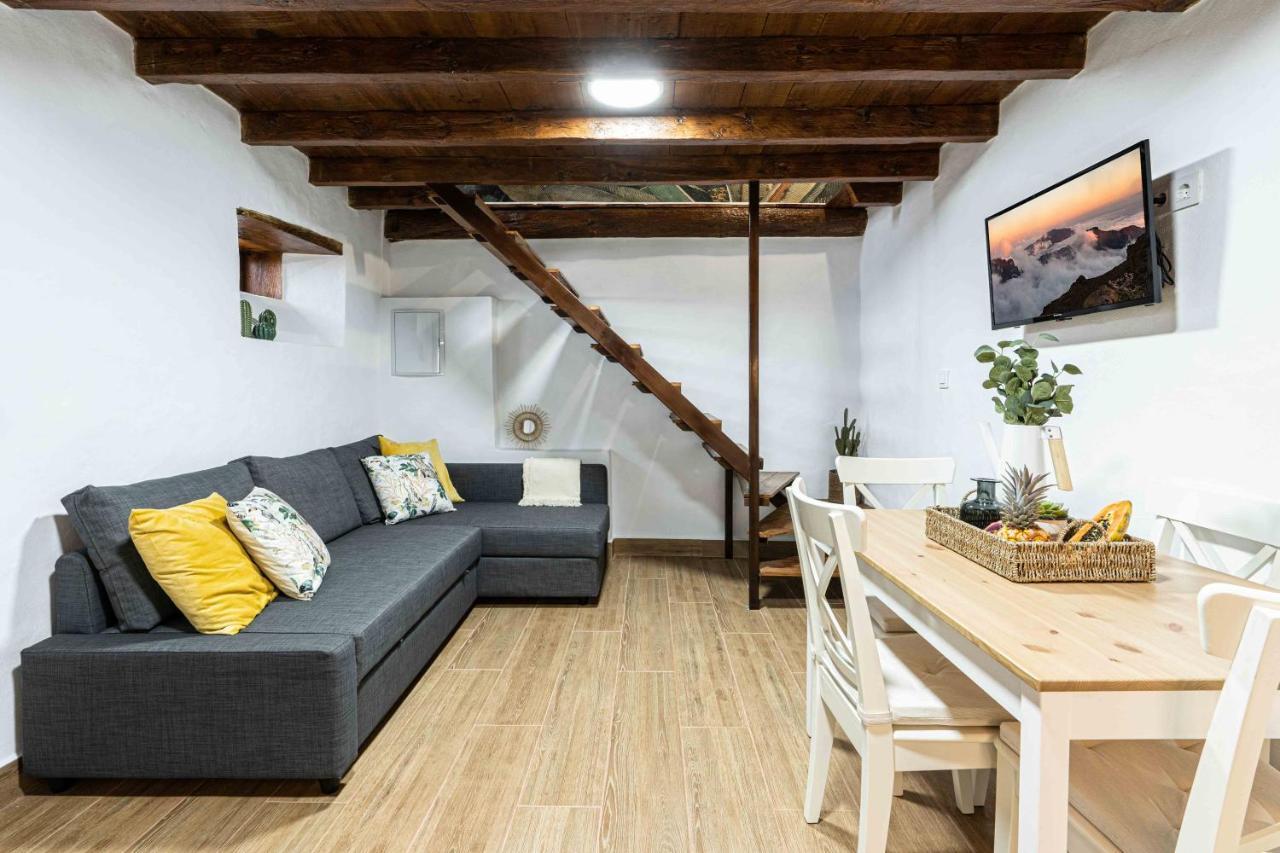 La Carmona House Lodero